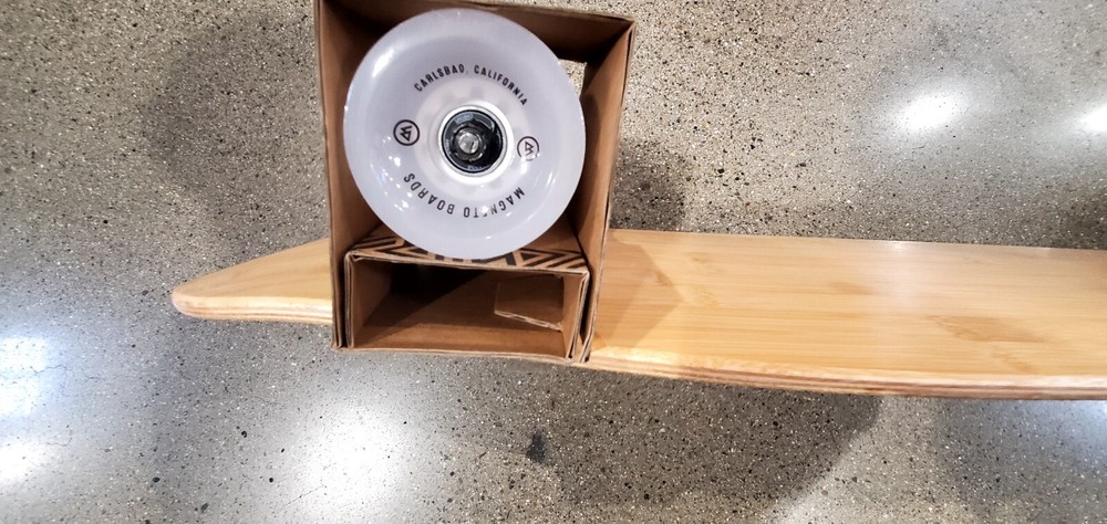 ✨️New ✨️Magneto Kicktail Cruiser Longboard