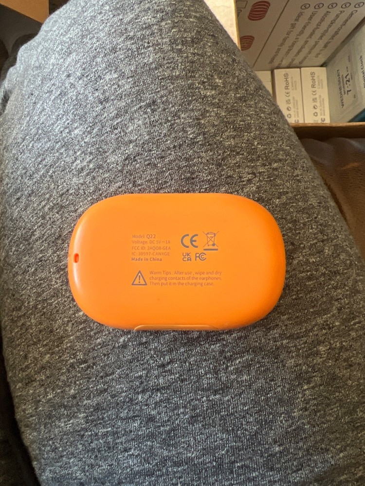 Q22 true wireless earbuds orange