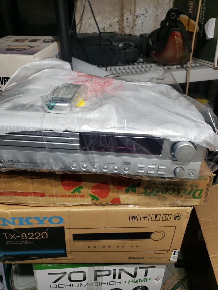 RCA 3 DVD Changer/Receiver HTS-3000 Bundle