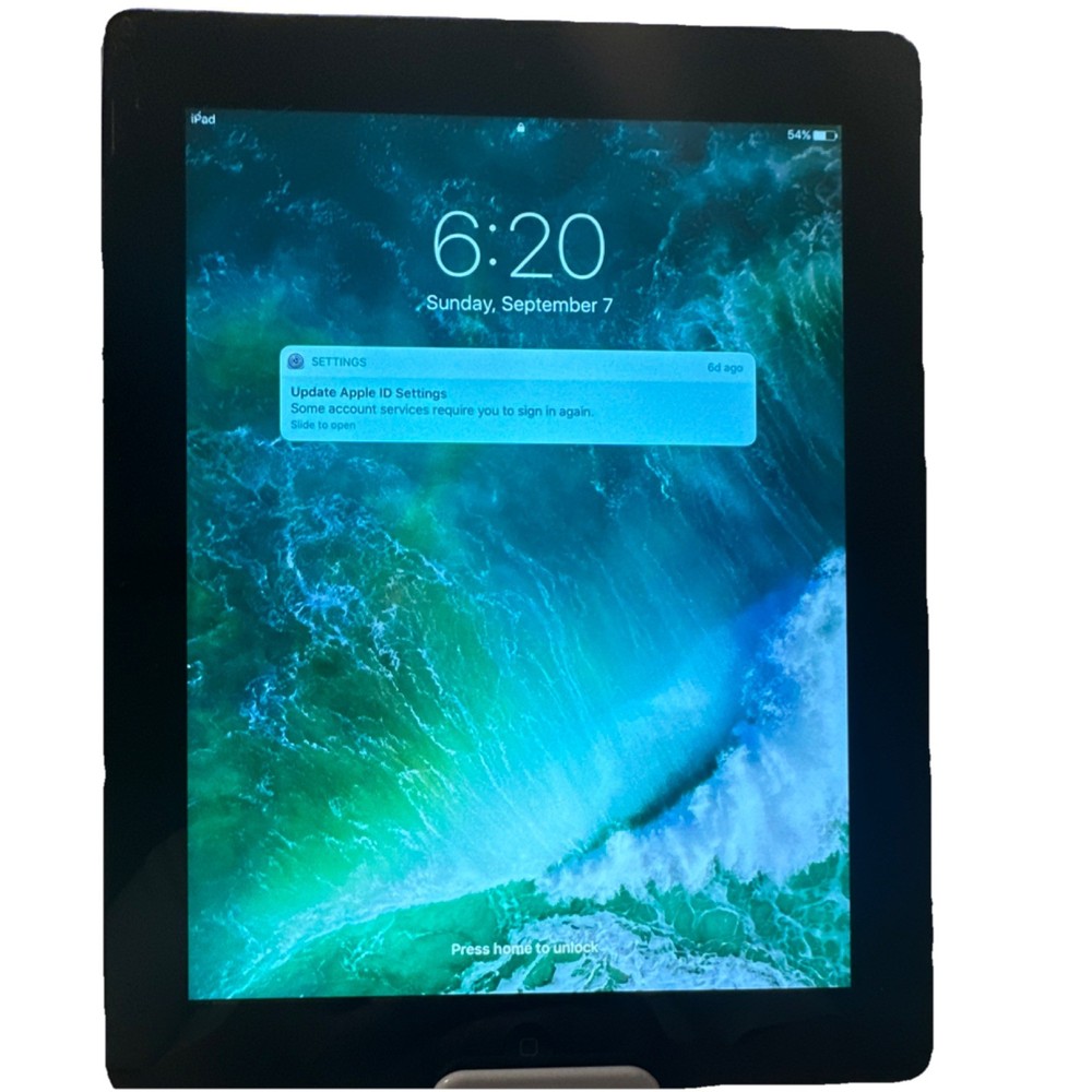 Apple iPad Tablet iOS Silver Series Black Front Silver Back
