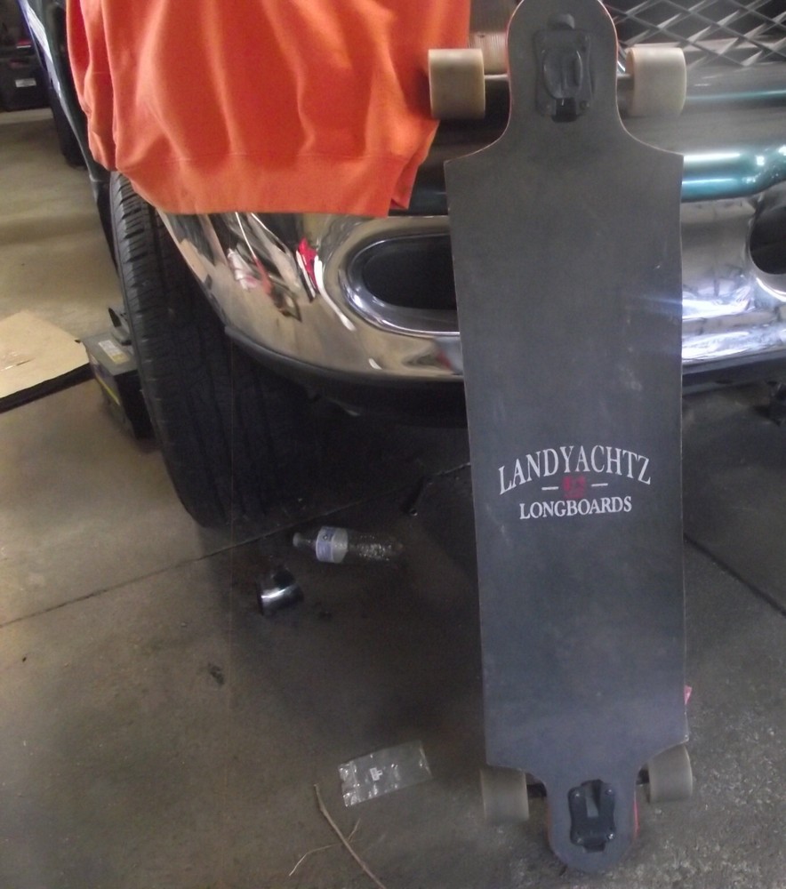 Landyatchz long board with wheels