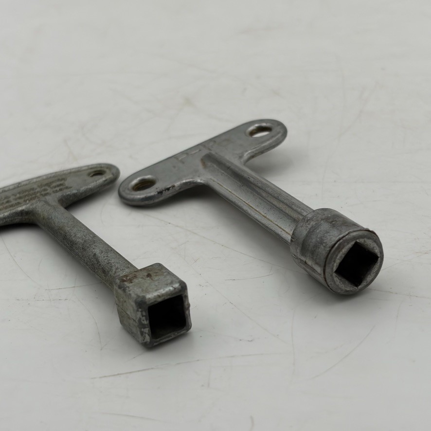 2 GAS FIREPLACE REPLACEMENT GAS VALVE KEYS
