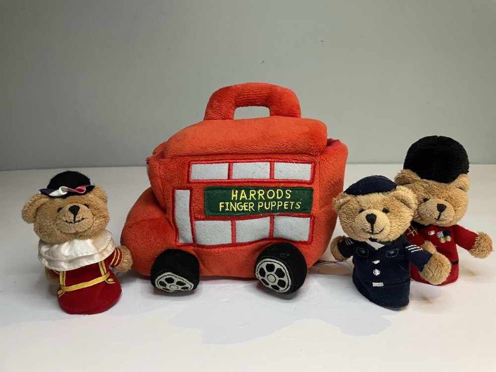 2007 Harrods - Plush Royal Guard Bus Case and Three Finger Puppet Set