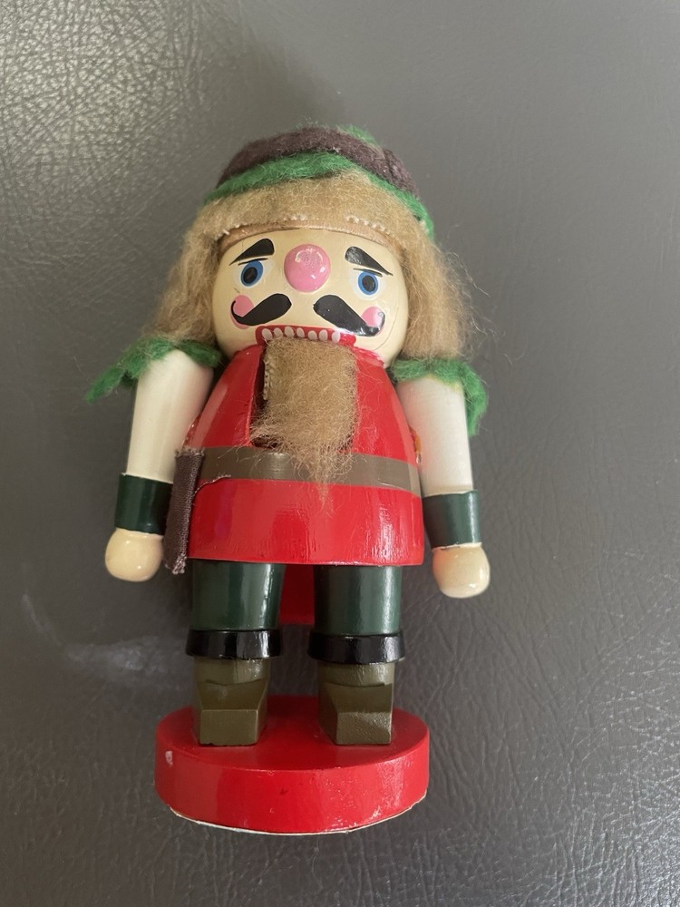 Hirschmann Robinhood Woodsman Nutcracker from West Germany