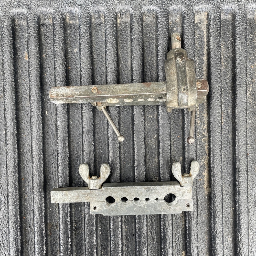 LOT OF TWO VINTAGE THREADING  TOOL  THREAD CHASER, THREADING, FREE SHIP!