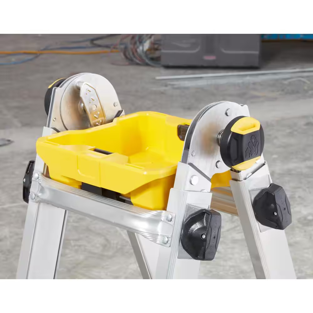 Removable Project Bucket for Gorilla Ladders