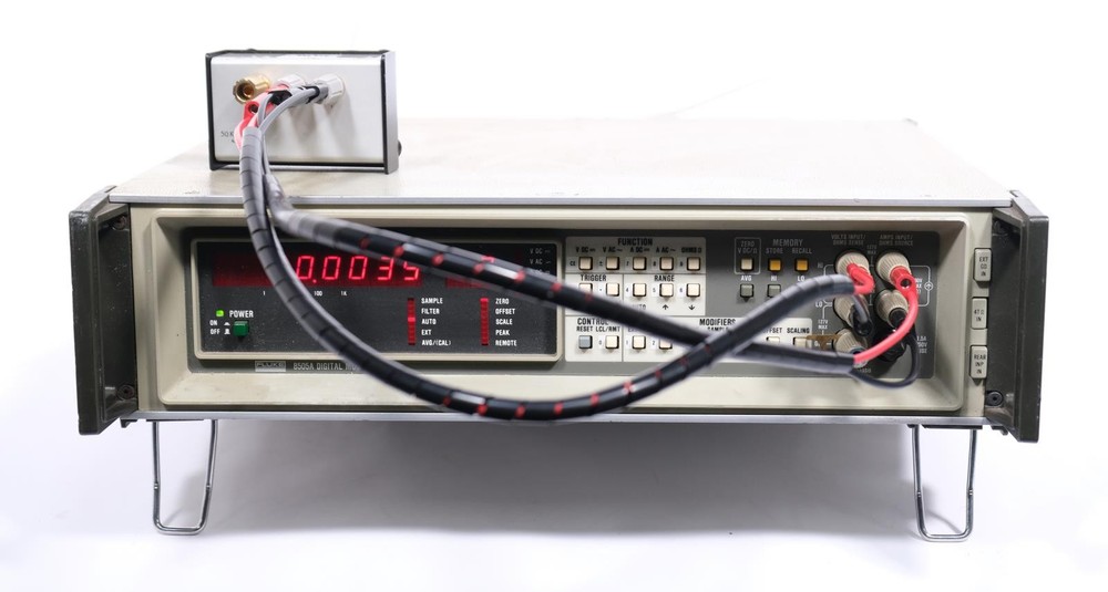 Fluke 8505A Digital MultiMeter