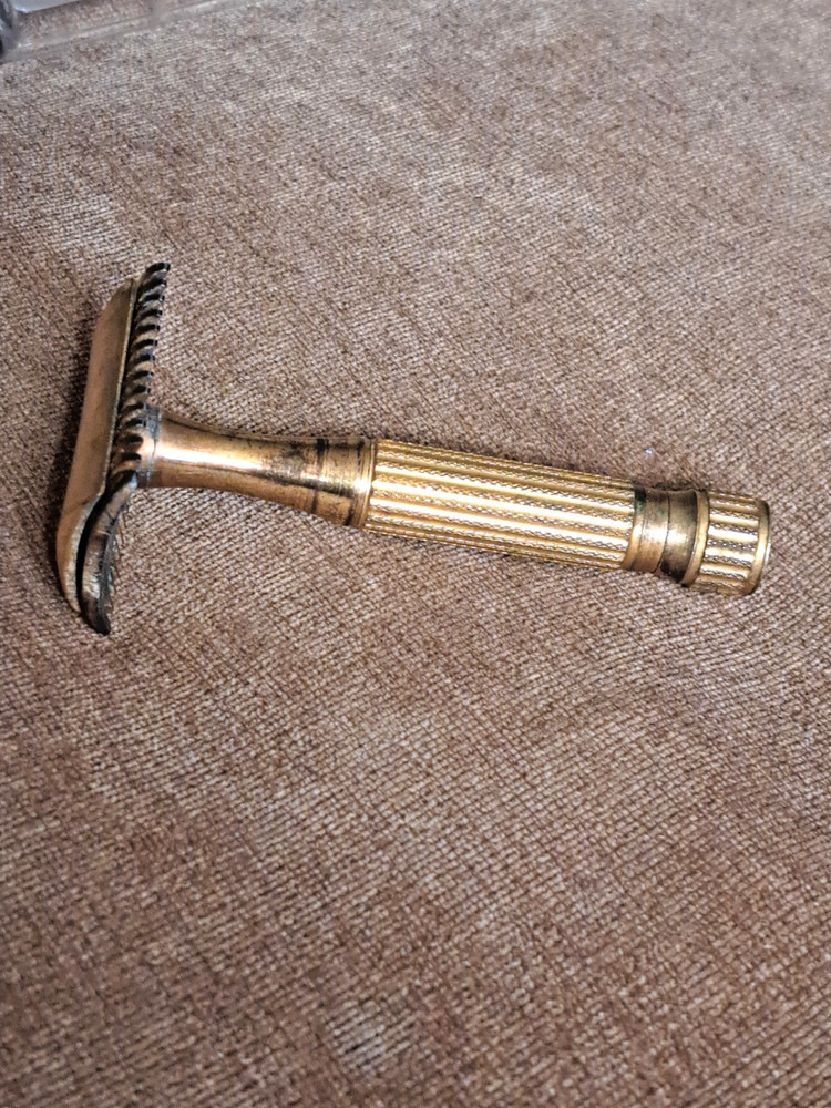 VTG SEGAL SAFETY RAZOR, OPEN COMB, TTO HANDLE C
