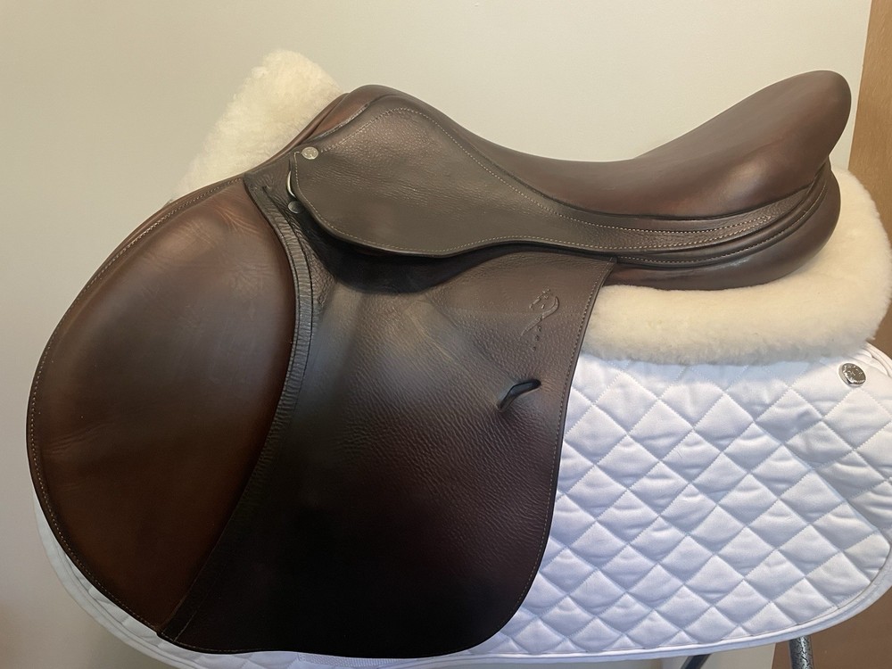 Antares saddle 17.5 / SC 2011 / 4.5 Dot To Dot