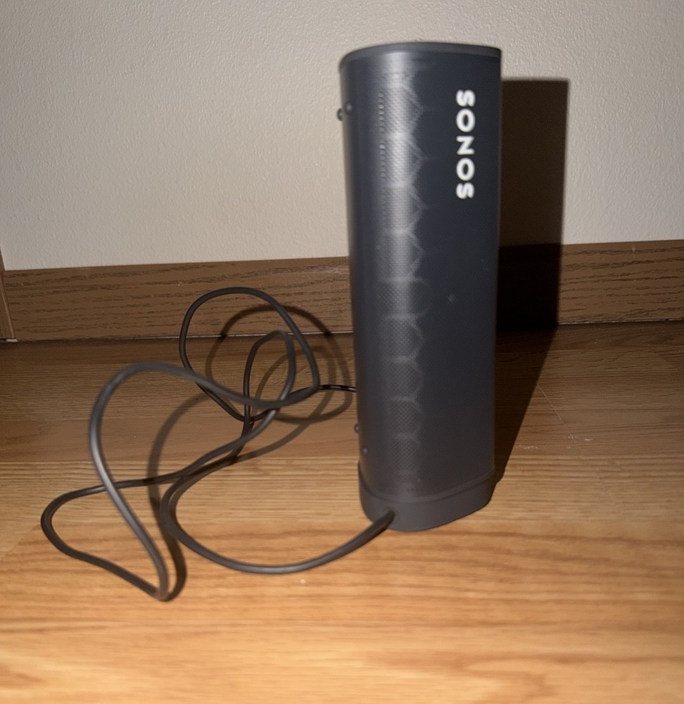 Sonos Roam Smart Speaker USB Connectivity Black with Charging Cable