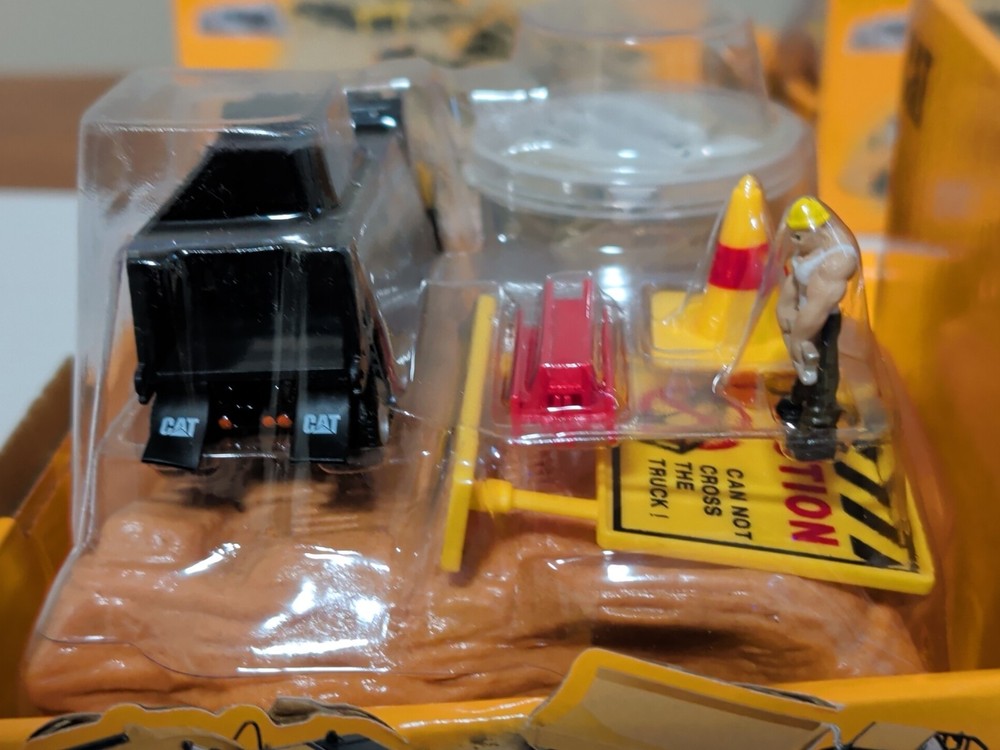 Diecast Masters 1:87 (HO) CAT Dump Truck x 2