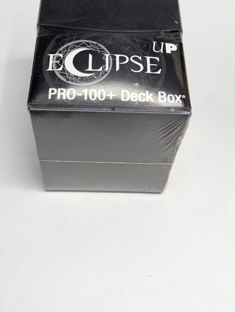 Ultra Pro Eclipse PRO 100+ Deck Box BLACK Locking Lid w/ 1 Card Divider