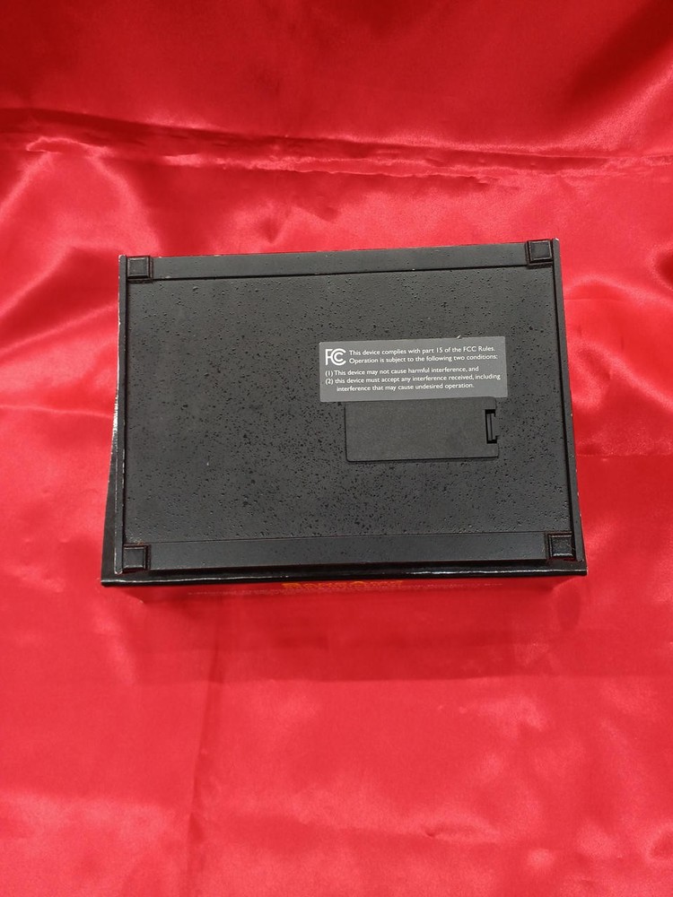 TECH 21 NYC SANS PROGRAMMABLE BASSDRIVE BASS prelifier