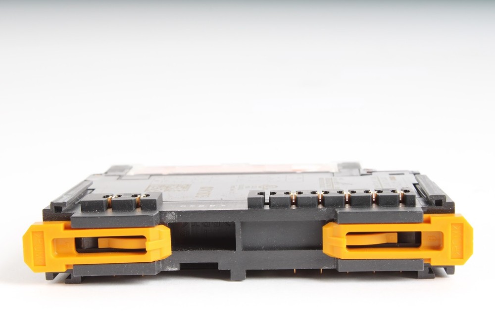 Omron GRT1-ID8 Digital Input Unit