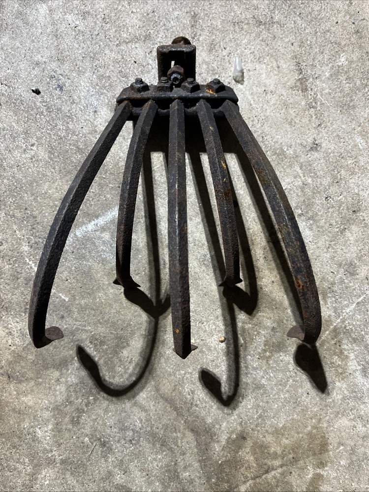 Vtg. 5 Tine Cultivator  Farm Garden Tool   CLAW