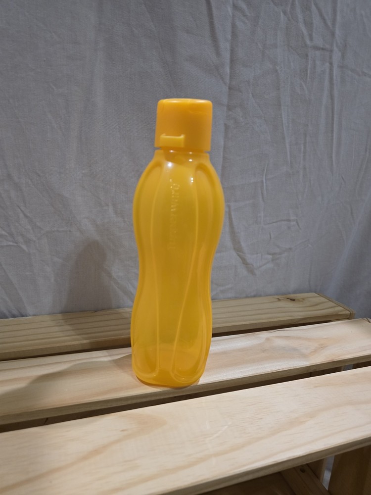 Tupperware 16 Oz Bottle