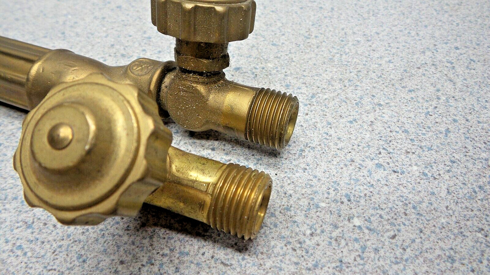 VICTOR CUTTING TORCH HANDLE 100C T-638939