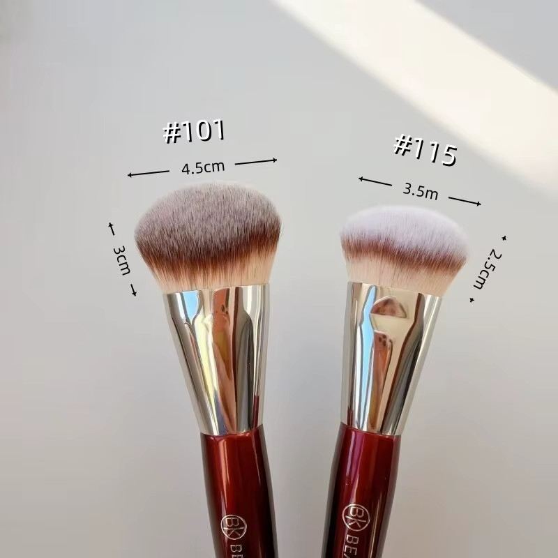 BK 115 Medium Contoured Foundation Brush