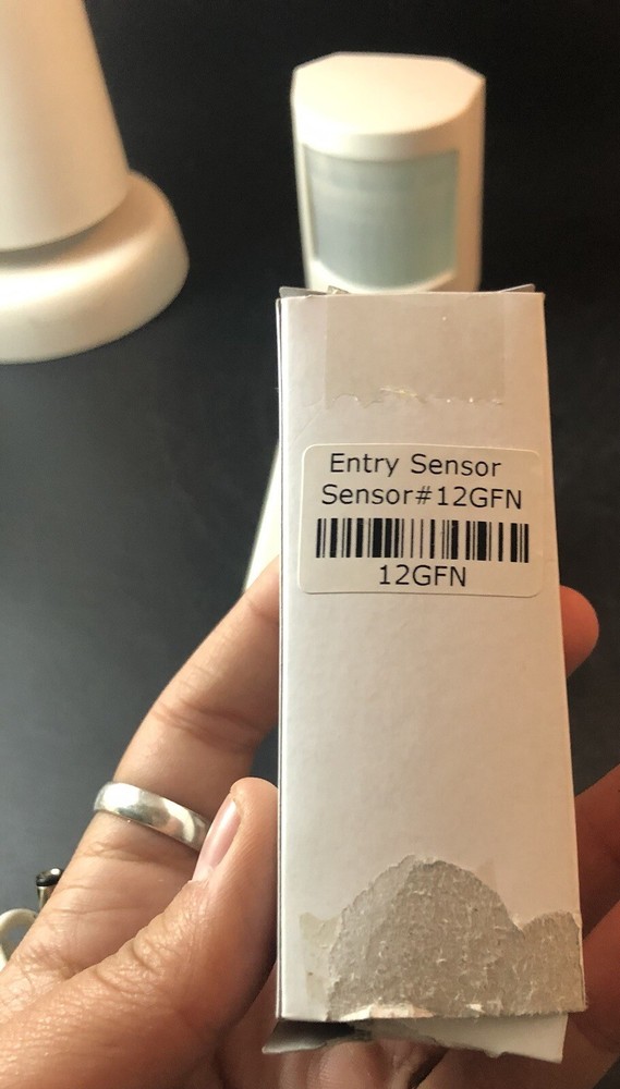 SimpliSafe Home Security System Piece Original White Works Vg3