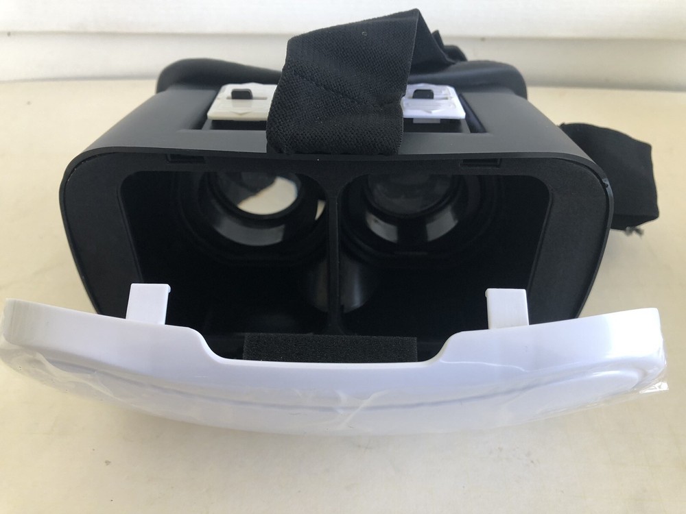 Virtual Reality Smartphone Headset By Onn