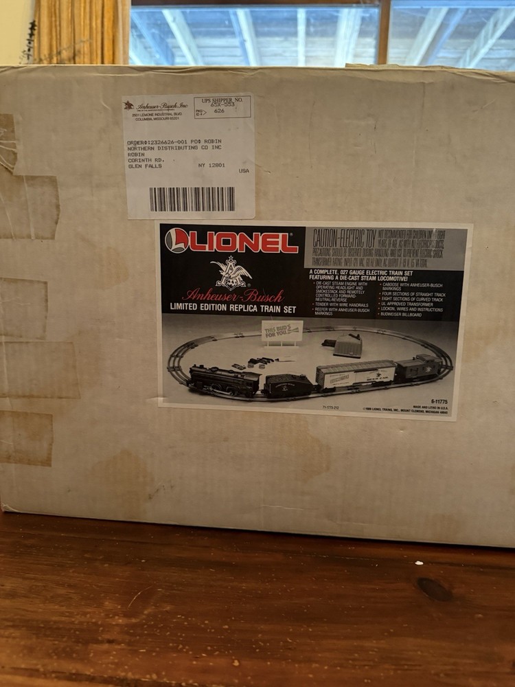 Lionel Train Set Complete Anheiser Busch Budweiser In Original Packaging