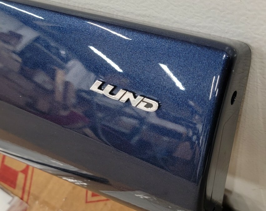 Lund Replacement Chrome Emblem Logo Cab Moon Sun Visor Running Boards Roll Pans