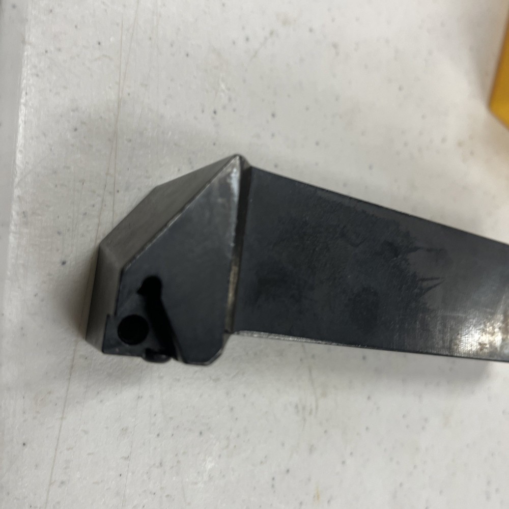 SANDVIK R166.4FG-203D T-MAX U-LOCK SHANK TOOL FOR THREAD TURNING, NEW