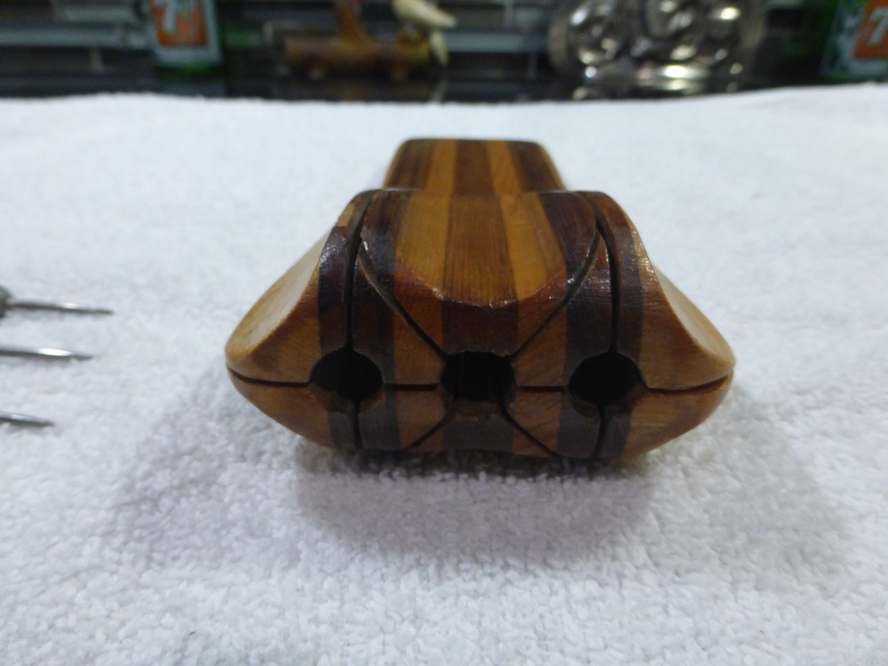 VINTAGE WOODEN DARTS CASE