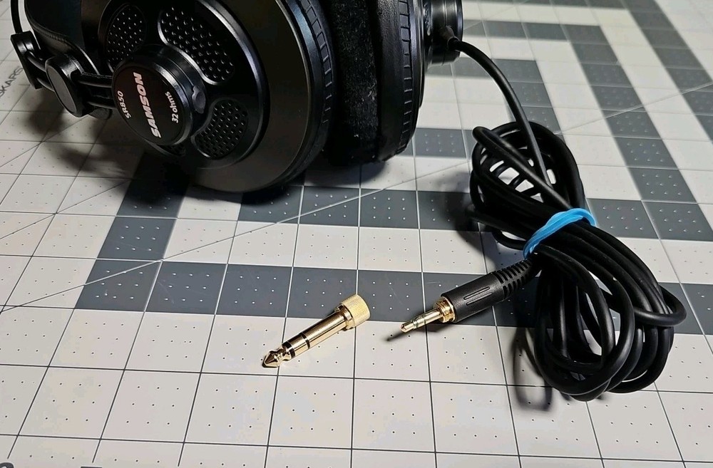 Samson SR850 Semi-Open Studio Headphones
