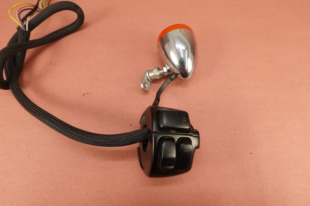 2005-2006 Harley Davidson FXDWGI Dyna Wide Glide Left Control Switch & Blinker