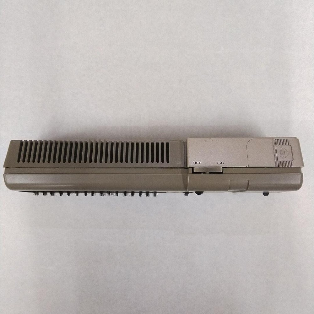 Hitachi Lo-D self-propelled record cleaner Tested with case(silver or black)