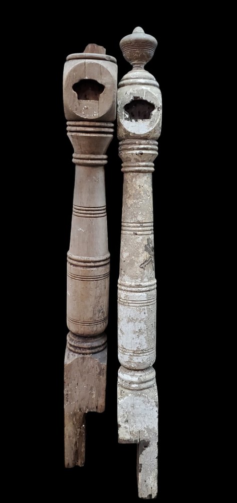 Pair Of Newel Posts *GAM0201