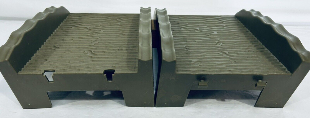2 Green Stomper Bridges