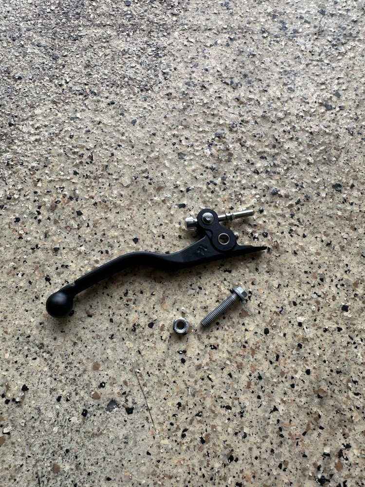 Formula Emoto Brake Lever (Left) Check Description