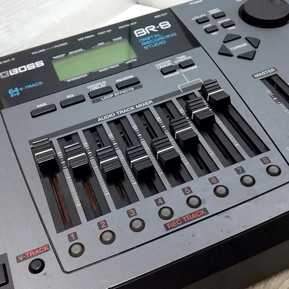 Boss BR-8 Digital Recording Studio MTR Multi Track Recorder
