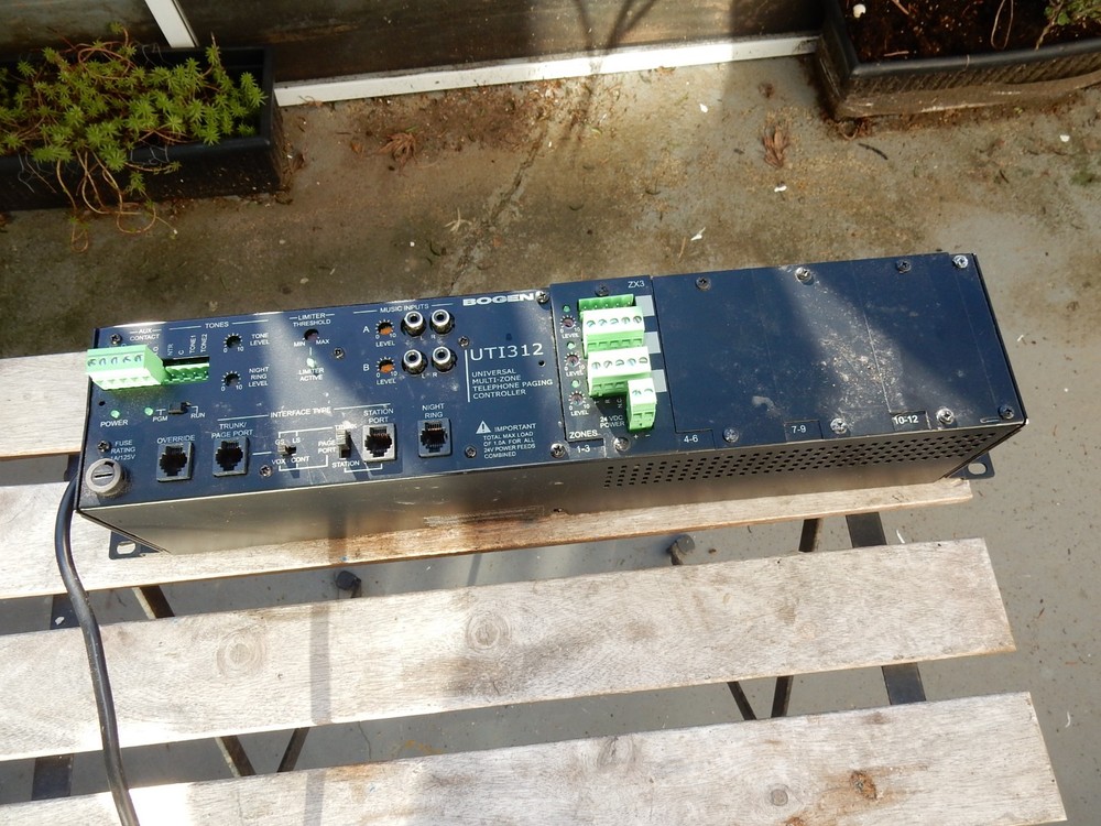 Bogen Communications UT1312 Universal multi zone telephone paging controller
