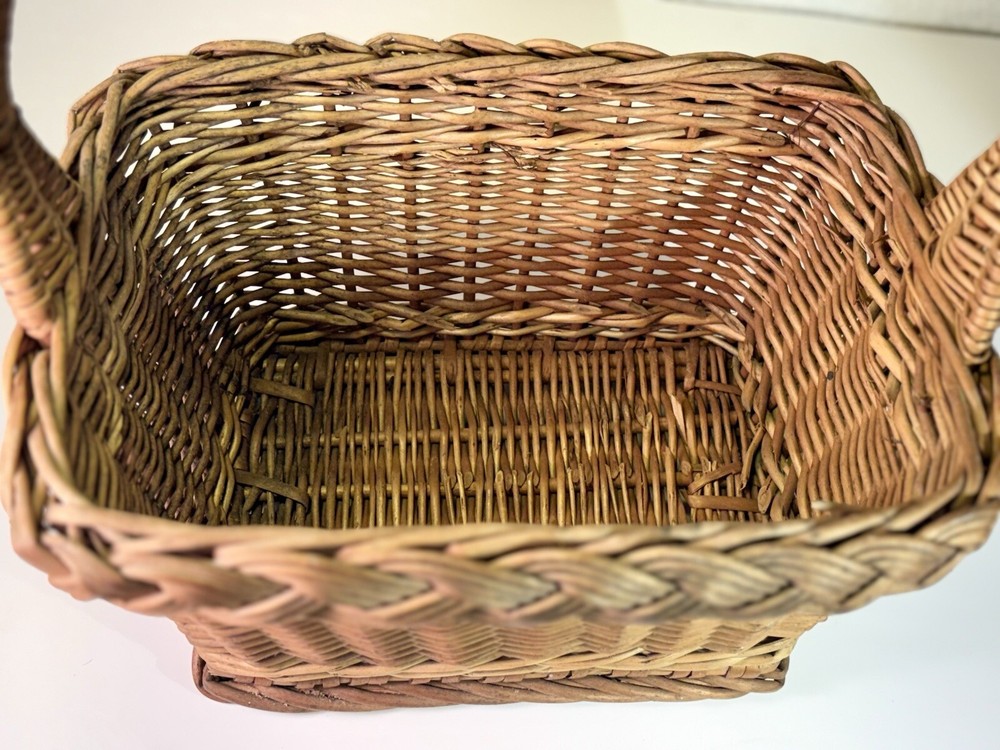 Vintage Rectangular Wicker Weaved Bread Basket w/ Hande 1970s MCM 10.5"x7.75"