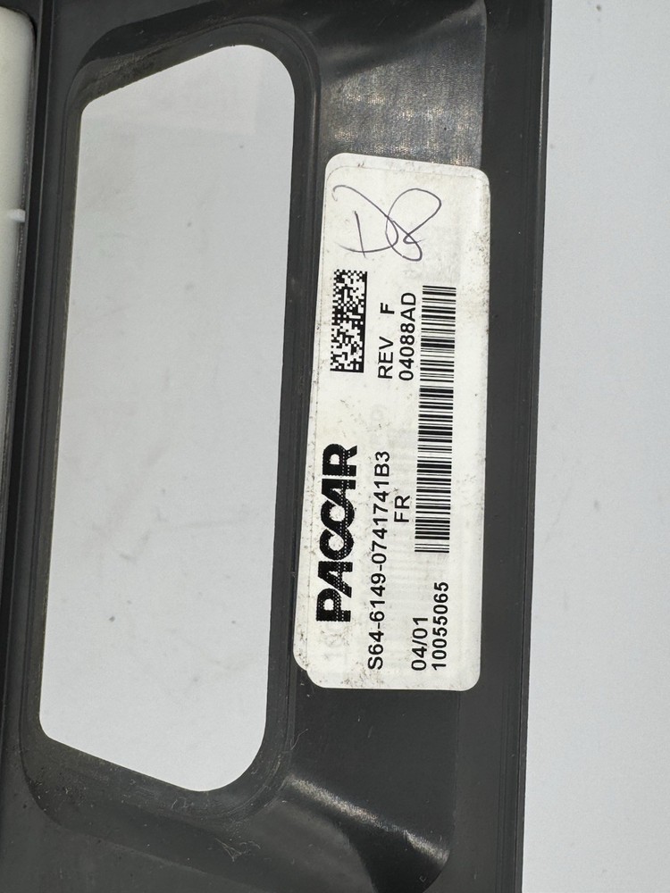 Dash Switch Panel w/ Controls Kenworth Peterbilt Dynacraft S64-6149-074741B3