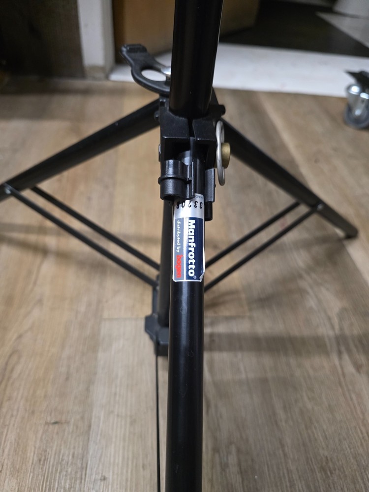 Manfrotto 3320B Stacker Stand: