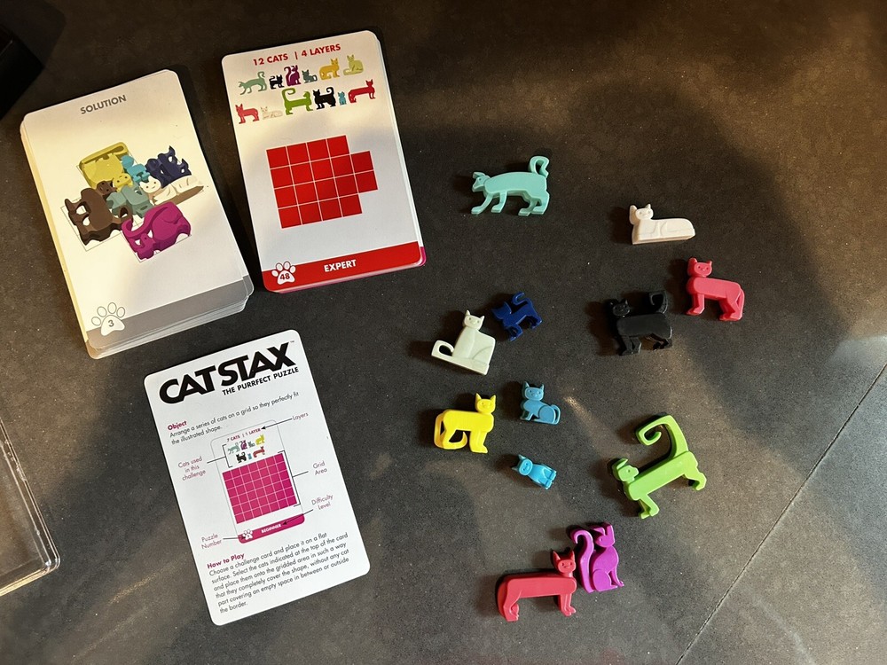 Brainwright 2015 Cat Stax Puzzle Game With All Pieces & Box