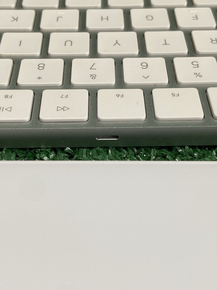 Apple A1644 Wireless Magic Keyboard 2 & A1535 Magic Trackpad 2, Working.