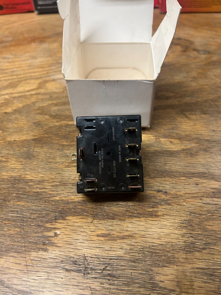 60607205 IS A FRIEDRICH A/C WINDOW UNIT SWITCH