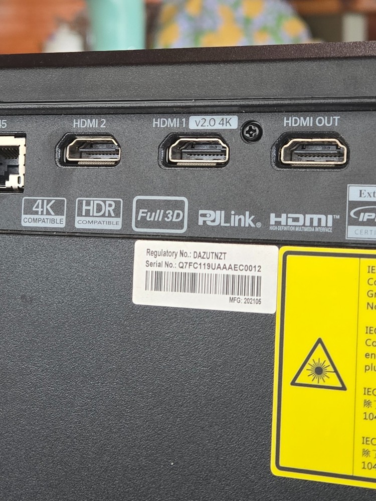 Laser Projector Optoma ZU720T 4K Used