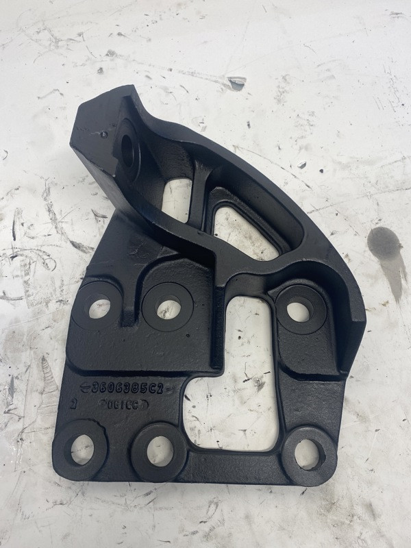 Cummins X15 Engine Mount 3606385C2 (548-12865)