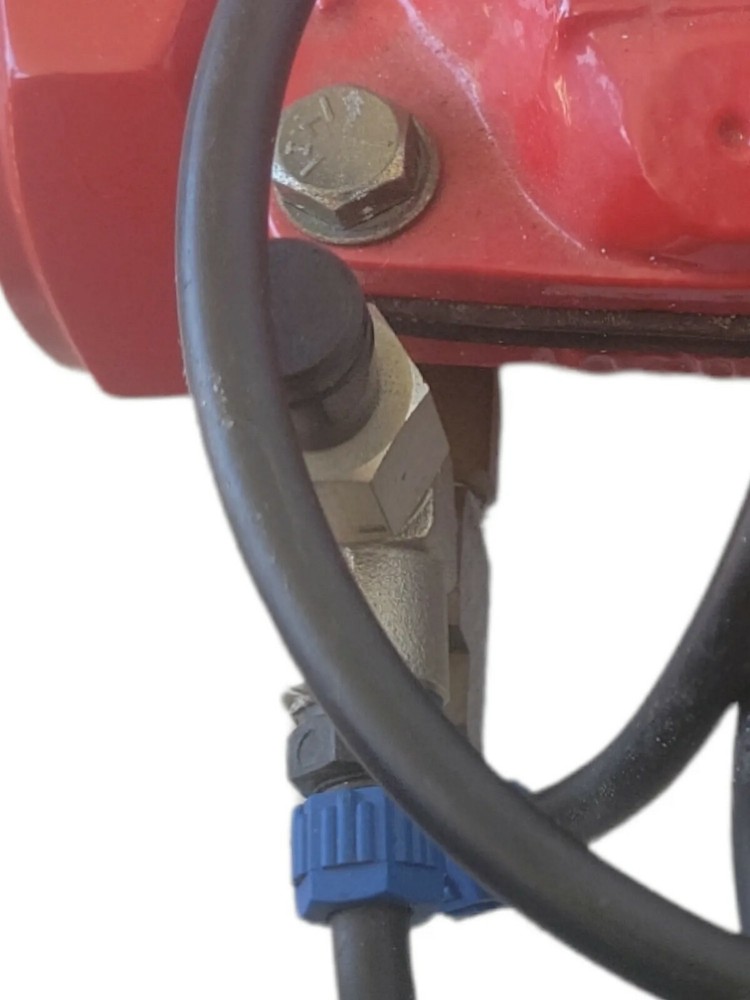 Pressure Reducing Electronic 3 Way Valve