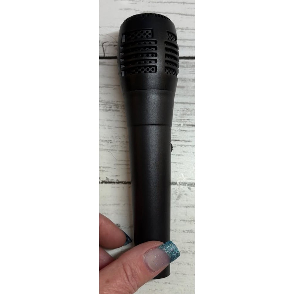 Handheld Wired Dynamic Microphone