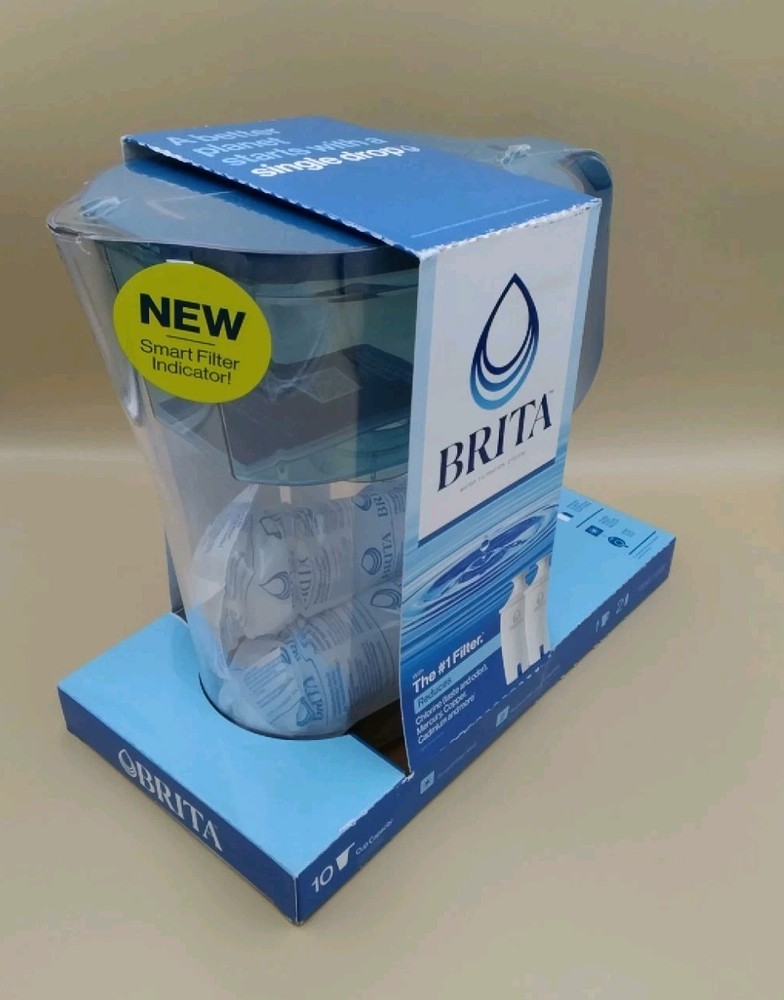 BRITA 10- CUP WATER FILTER PITCHER WITH 2  FILTER INSIDE NEW.
