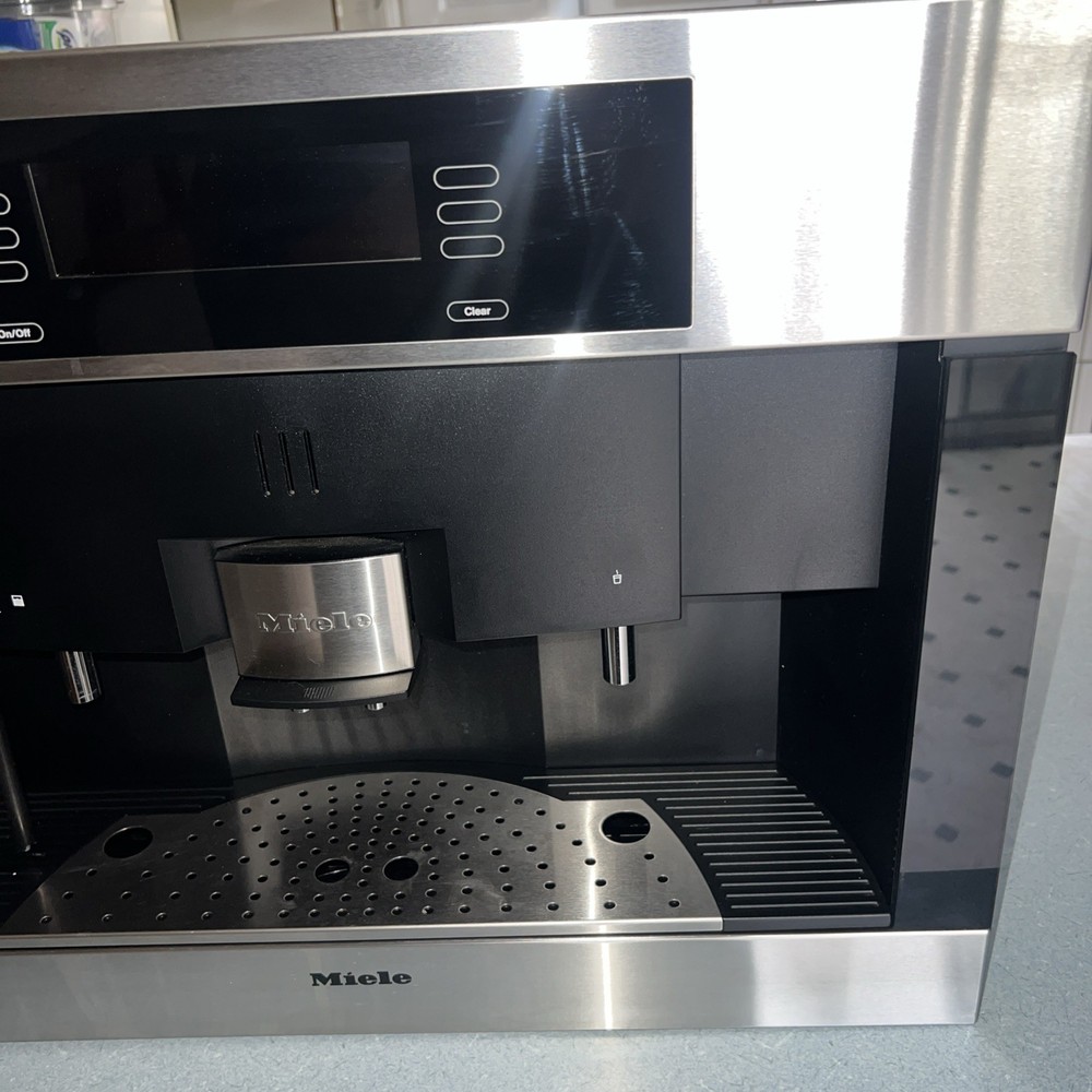 Miele Built-in Coffee Machine CVA4070 With Bean To Cup System