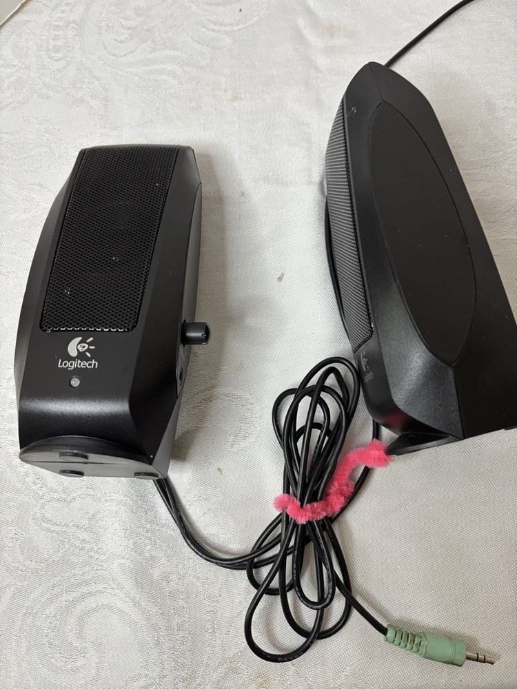 Logitech S120 Black Desktop Speaker System Used Very Good