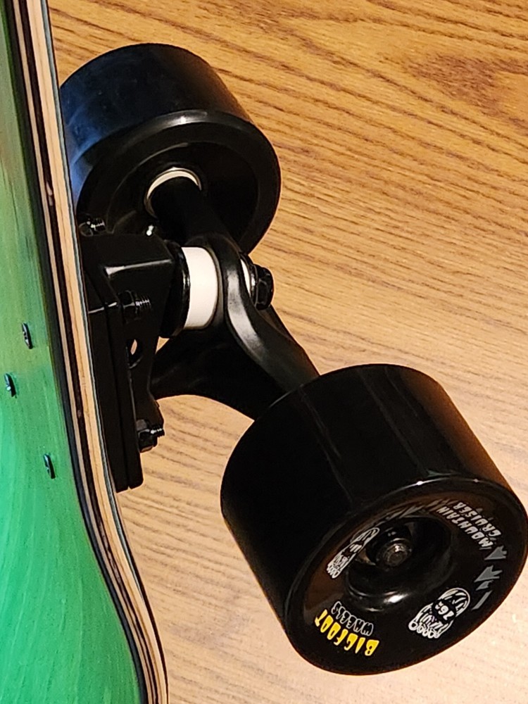 ZERO Skateboards Black Bart "BONES" Simpson 32" Double Kick,+Xtra Wheels n Grip.